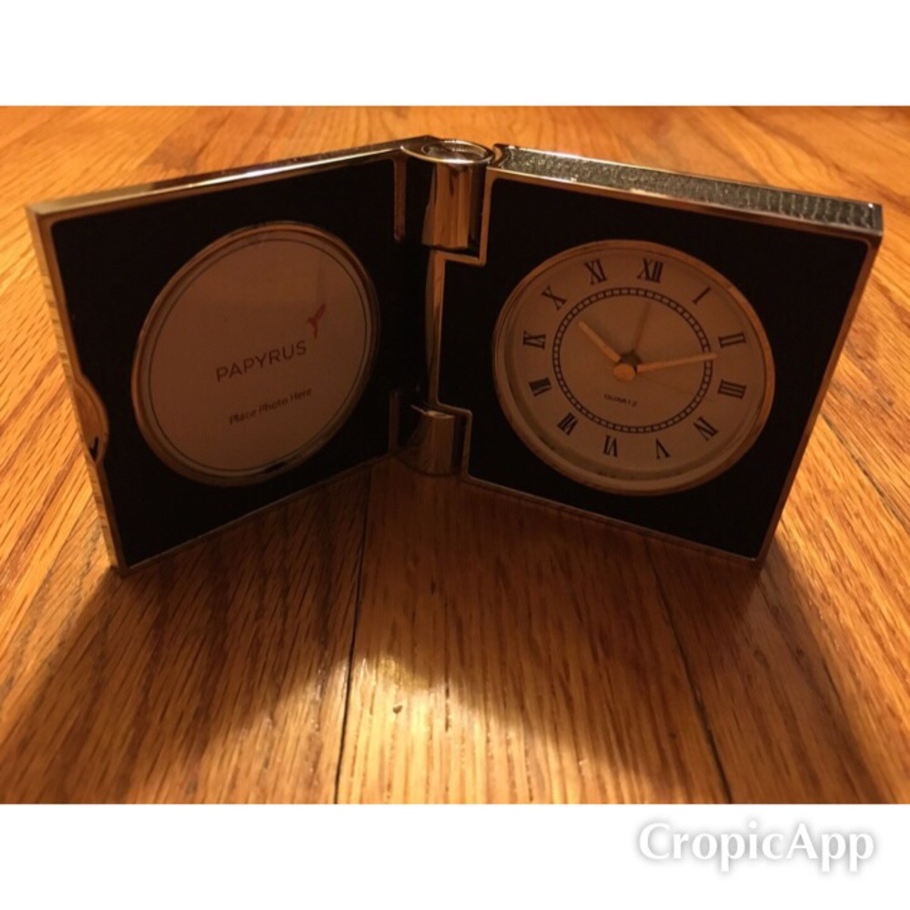 Papyrus Black Clock .